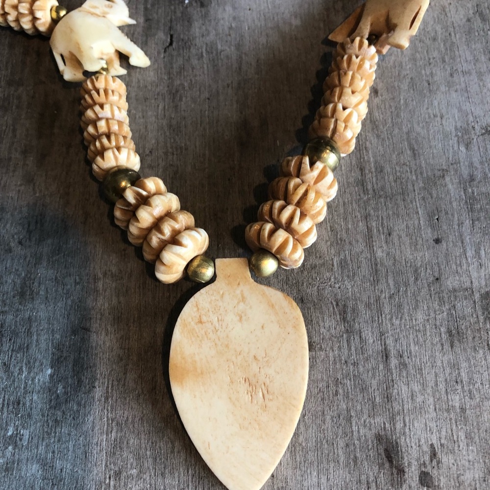African bone carved necklace; elephants - Picture 8 of 8